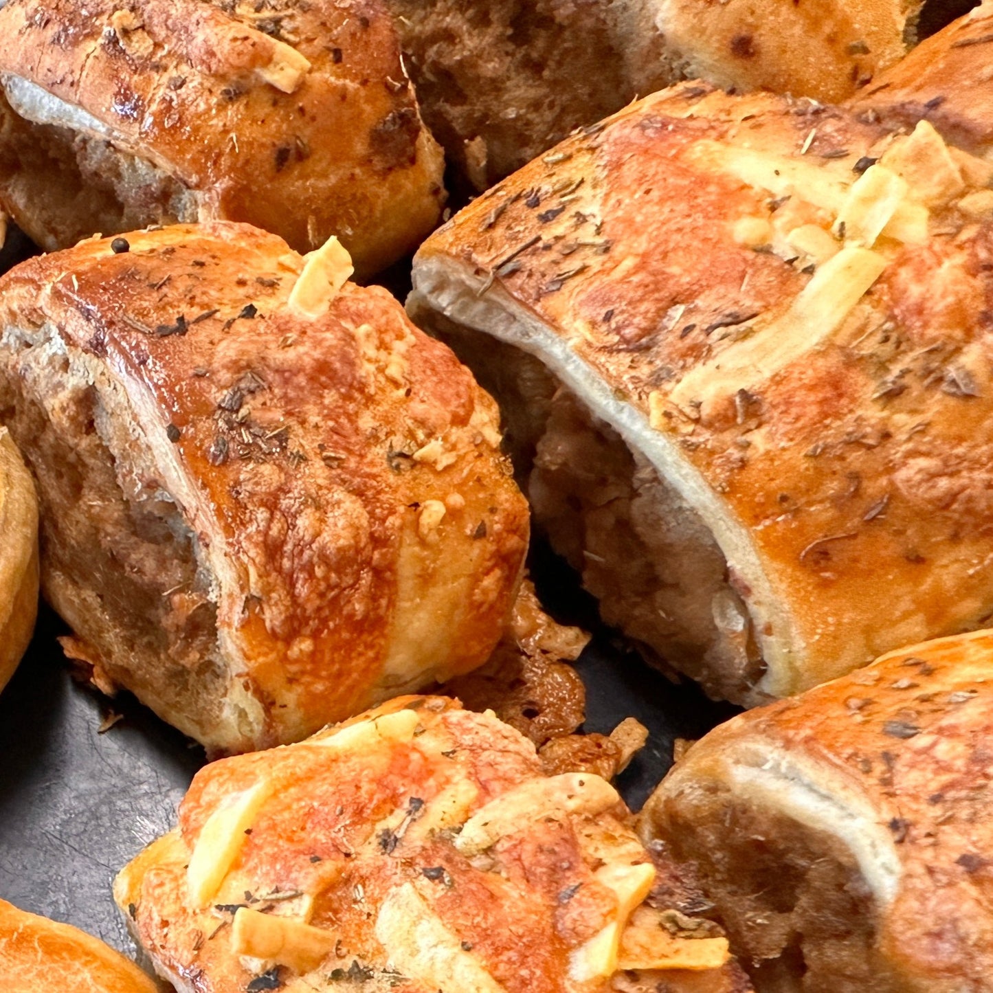 Cocktail Sausage rolls